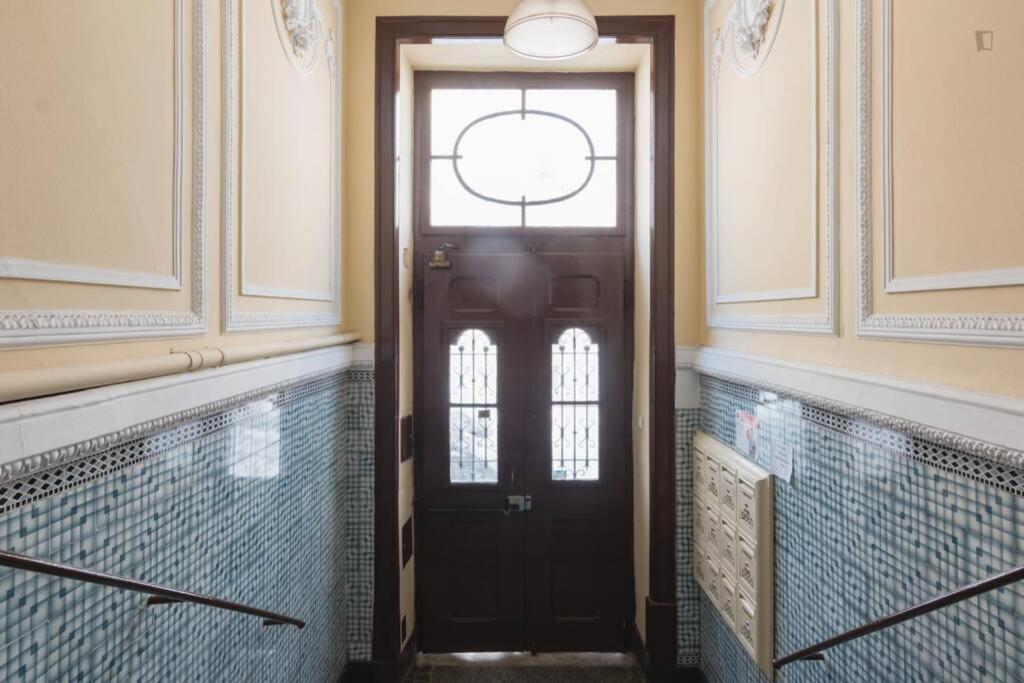 Sunny Terrace Apt, Close To Downtown! 2 Bedroom Flat Lisboa Eksteriør bilde