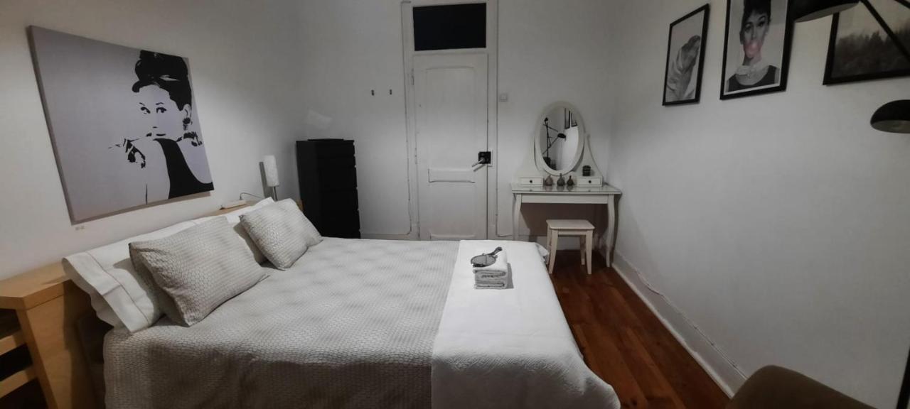 Sunny Terrace Apt, Close To Downtown! 2 Bedroom Flat Lisboa Eksteriør bilde