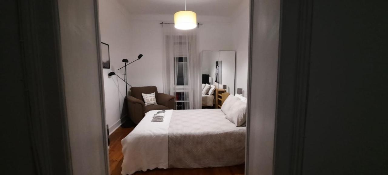 Sunny Terrace Apt, Close To Downtown! 2 Bedroom Flat Lisboa Eksteriør bilde